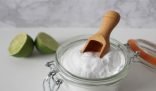 Mixing Baking Soda and Vinegar