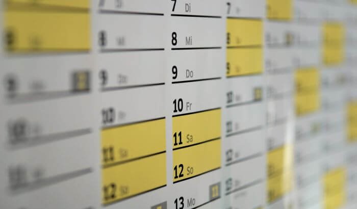 Calendar for selecting the perfect date for end of tenancy cleaning