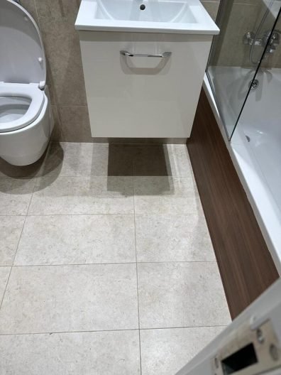 clean bathroom Southwark SE1