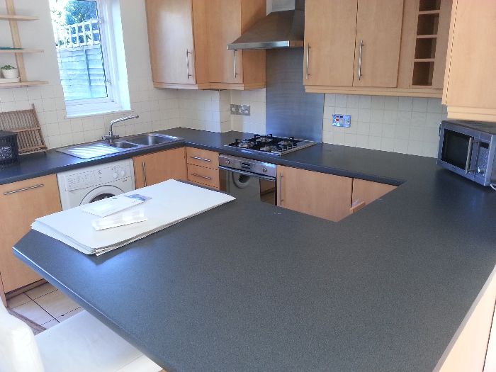 Celebrating 10 Years of Samyx - A Journey of Trust, Growth, and Dedication 6 One of the first kitchens cleaned by Samyx during the company's early days in London.